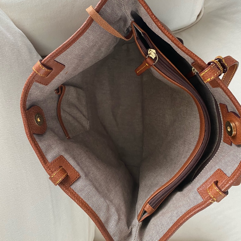 Dooney & Bourke bag - Picture 3 of 4